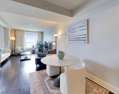 850 N Lake Shore Drive - Photo Thumbnail 7