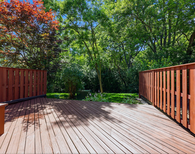 1542 Anderson Lane - Photo Thumbnail 7