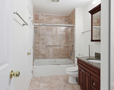 1542 Anderson Lane - Photo Thumbnail 21