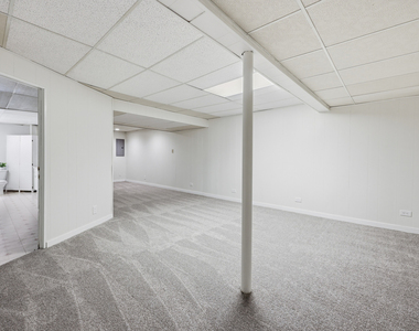 1542 Anderson Lane - Photo Thumbnail 24