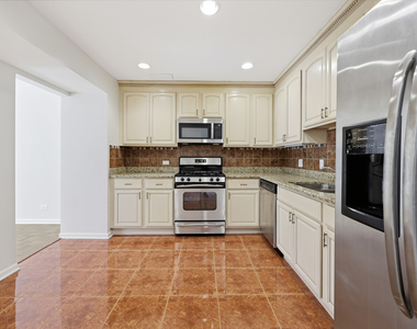 1542 Anderson Lane - Photo Thumbnail 11