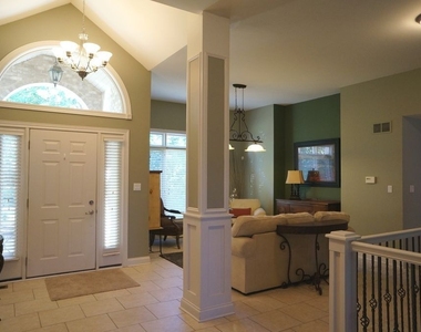 8566 Huckins Drive - Photo Thumbnail 4