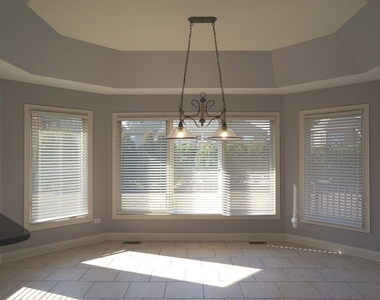 8566 Huckins Drive - Photo Thumbnail 8