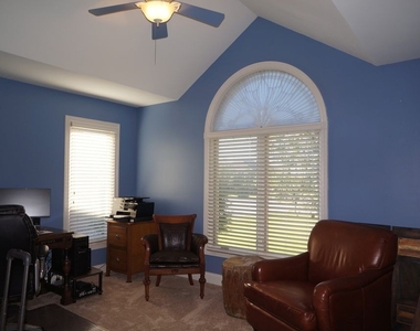 8566 Huckins Drive - Photo Thumbnail 17