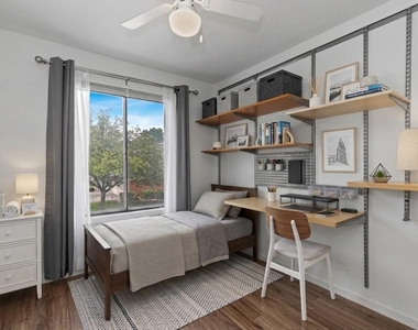 415 Tyler Court - Photo Thumbnail 11
