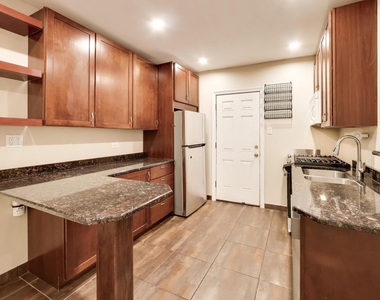 1106 W Montana Street - Photo Thumbnail 8