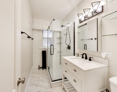 1106 W Montana Street - Photo Thumbnail 13