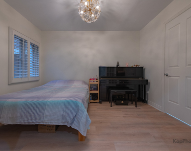 1117 W Monroe Street - Photo Thumbnail 2