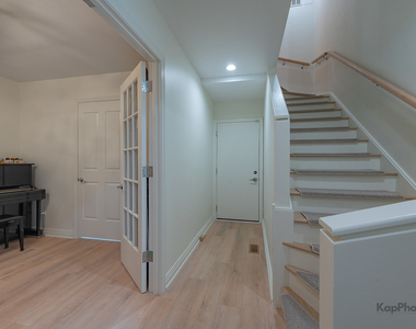 1117 W Monroe Street - Photo Thumbnail 1