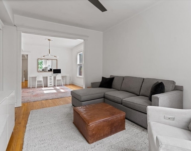 2206 W Eastwood Avenue - Photo Thumbnail 3