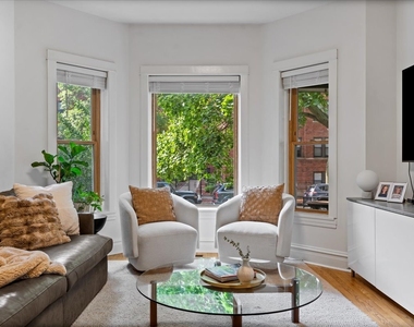 2206 W Eastwood Avenue - Photo Thumbnail 2