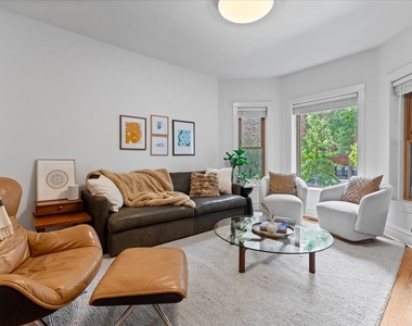 2206 W Eastwood Avenue - Photo Thumbnail 3