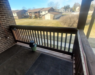 803 Garden Circle - Photo Thumbnail 16