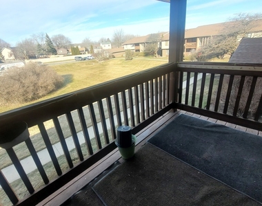 803 Garden Circle - Photo Thumbnail 15