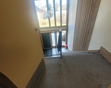 803 Garden Circle - Photo Thumbnail 22