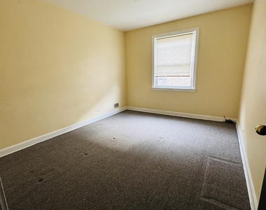 2626 W Balmoral Avenue - Photo Thumbnail 5