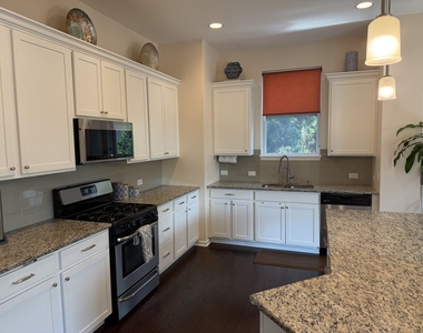 463 Timber Trail Court - Photo Thumbnail 7