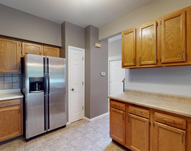 1237 Cranbrook Drive - Photo Thumbnail 11