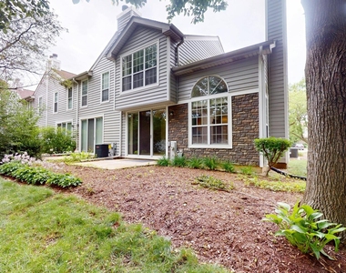 1237 Cranbrook Drive - Photo Thumbnail 33