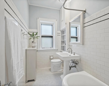 906 Oakton Street - Photo Thumbnail 18