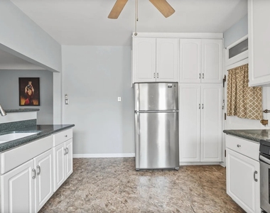906 Oakton Street - Photo Thumbnail 14