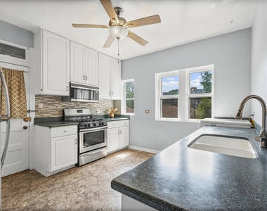 906 Oakton Street - Photo Thumbnail 11