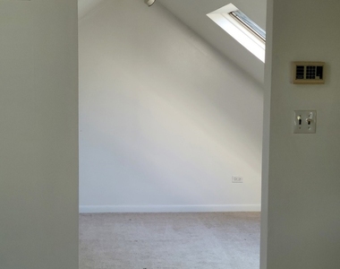 943 Clark Drive - Photo Thumbnail 14