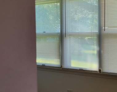 943 Clark Drive - Photo Thumbnail 6