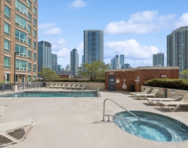 600 N Kingsbury Street - Photo Thumbnail 12