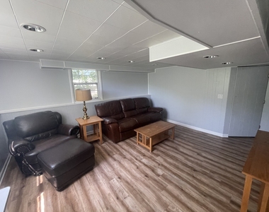 801 S Fairfield Avenue - Photo Thumbnail 7