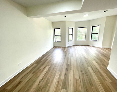 5623 S Prairie Avenue - Photo Thumbnail 5