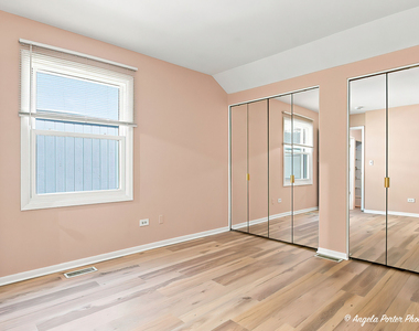 246 Shadowbend Drive - Photo Thumbnail 16