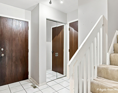 246 Shadowbend Drive - Photo Thumbnail 2