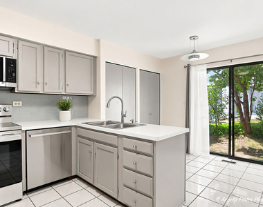 246 Shadowbend Drive - Photo Thumbnail 4