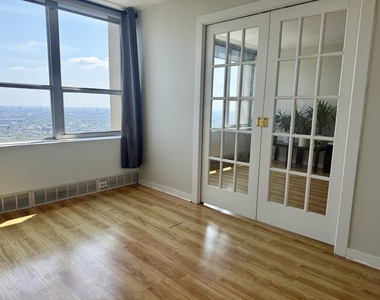 655 W Irving Park Road - Photo Thumbnail 16