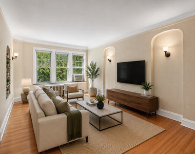 2018 W Greenleaf Avenue - Photo Thumbnail 3