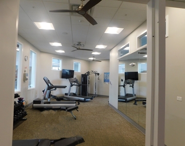 944 Darwin Street - Photo Thumbnail 17