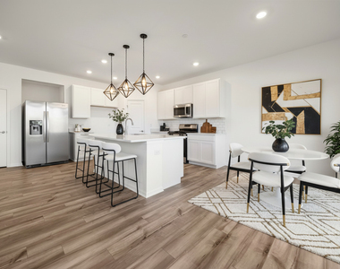 668 Cassia Court - Photo Thumbnail 7