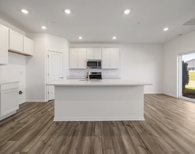 668 Cassia Court - Photo Thumbnail 4