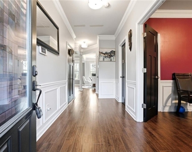 268 Oak Road - Photo Thumbnail 2