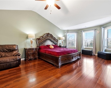 268 Oak Road - Photo Thumbnail 13