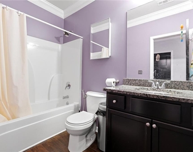 268 Oak Road - Photo Thumbnail 12
