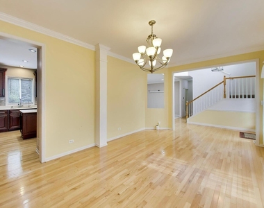 501 Tuscany Drive - Photo Thumbnail 8