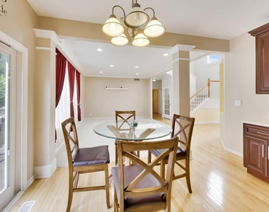 501 Tuscany Drive - Photo Thumbnail 13