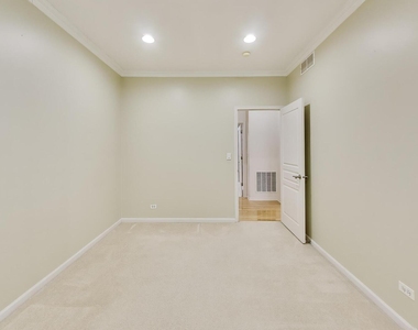 501 Tuscany Drive - Photo Thumbnail 16