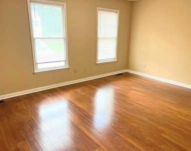 8067 Creekstone Way - Photo Thumbnail 16