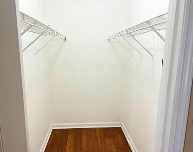 8067 Creekstone Way - Photo Thumbnail 14