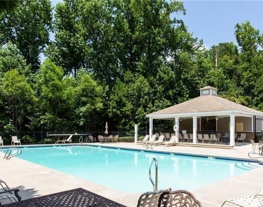 3835 Dandridge Way - Photo Thumbnail 9