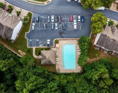 3835 Dandridge Way - Photo Thumbnail 10
