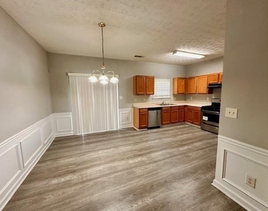 3835 Dandridge Way - Photo Thumbnail 1